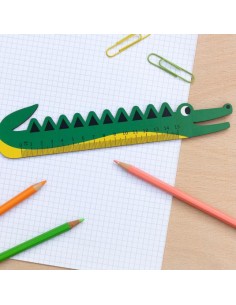 Regle en bois crocodile 2