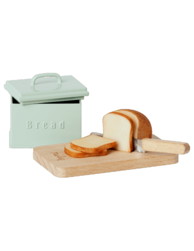 Maileg Miniature bread box w. cutting...