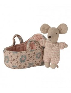 Bébé souris dans son... 2