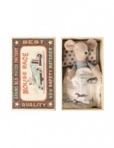 Souris Petit Frère dans sa...